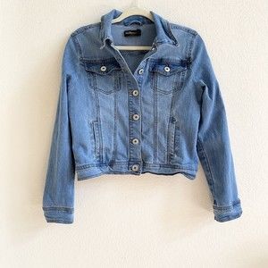 Dollhouse Brand Medium‎ Wash Denim Cropped Jean Jacket Size Large Pit 18.5”